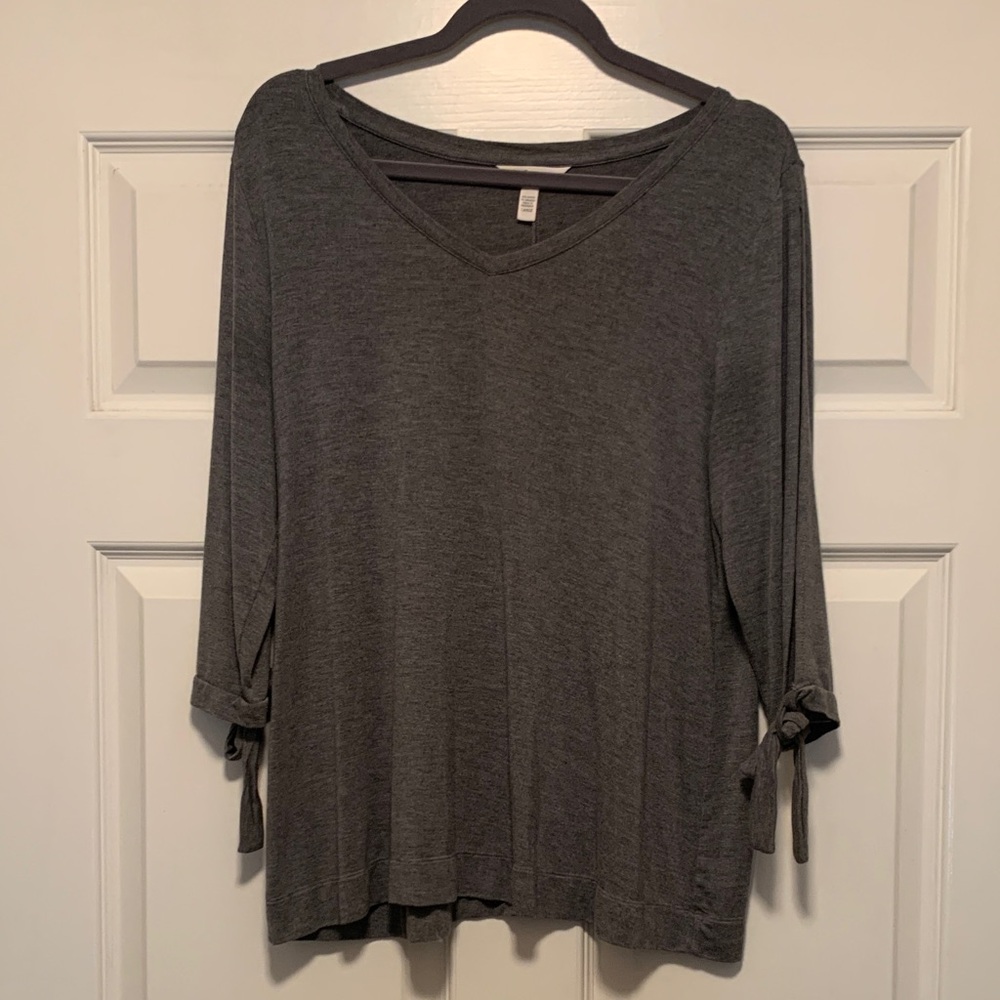 Soma Charcoal Gray V-Neck Tie-Sleeve Long Sleeve Top